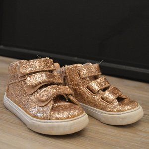GAP Toddler Girl 7 Rose Gold Glitter Sneakers